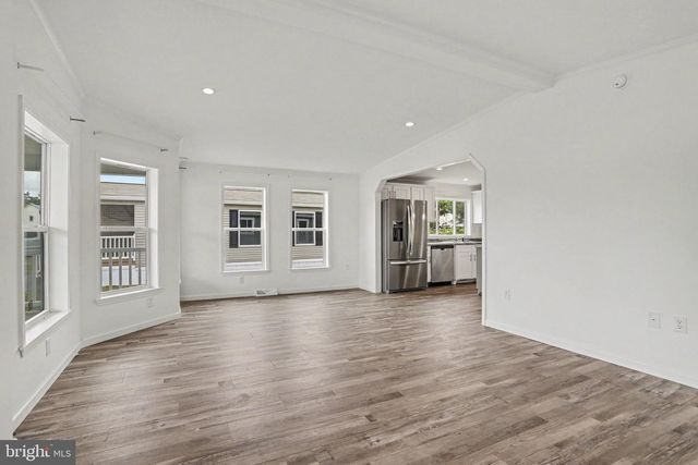 20 EVERGREEN ALY, Palmyra, PA 17078