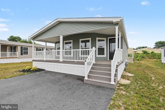 20 EVERGREEN ALY, Palmyra, PA 17078