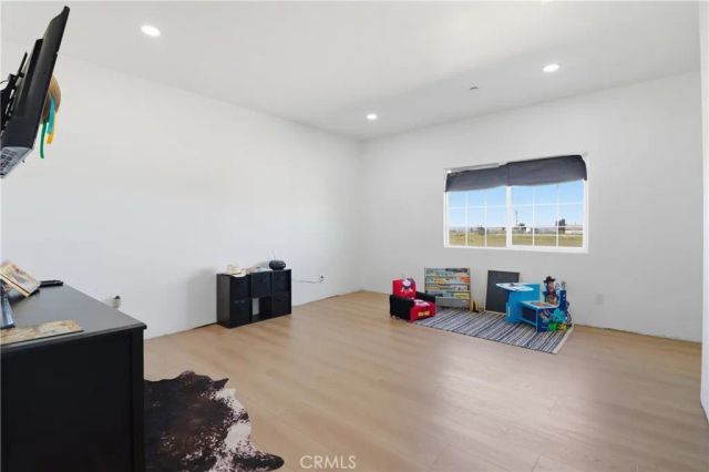 7576 Sunset, Phelan, CA 92371