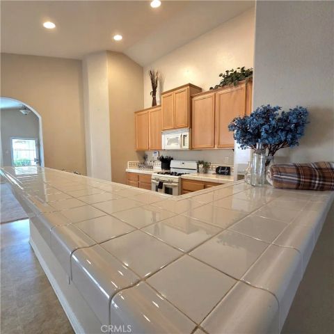 13640 Summit View Street, Hesperia, CA 92344