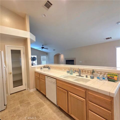 13640 Summit View Street, Hesperia, CA 92344