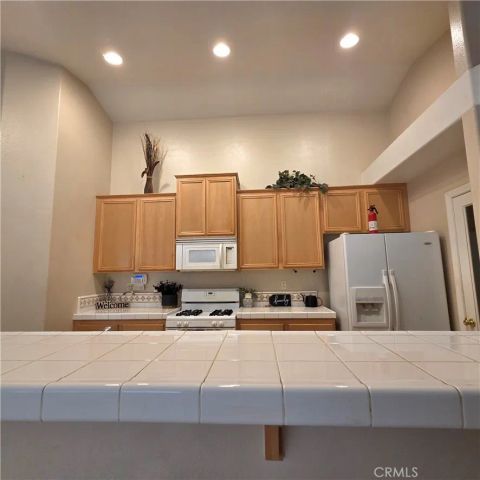 13640 Summit View Street, Hesperia, CA 92344