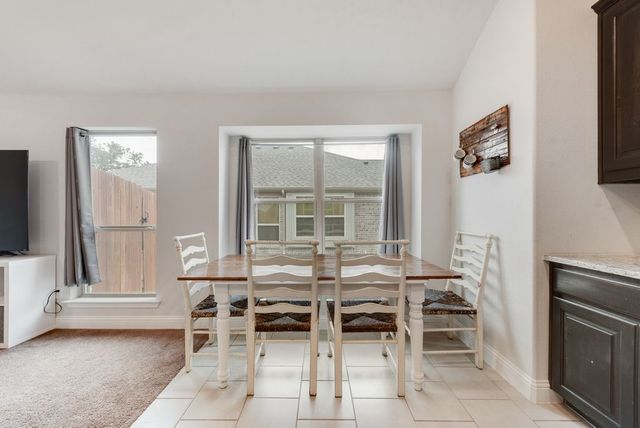 1202 Holly Street, Cleburne, TX 76033