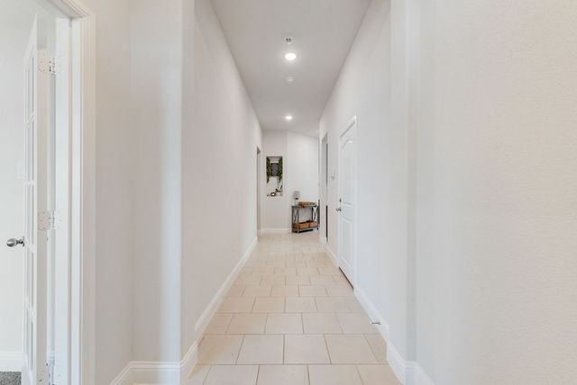 1202 Holly Street, Cleburne, TX 76033