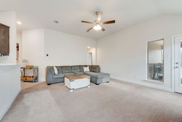 1202 Holly Street, Cleburne, TX 76033