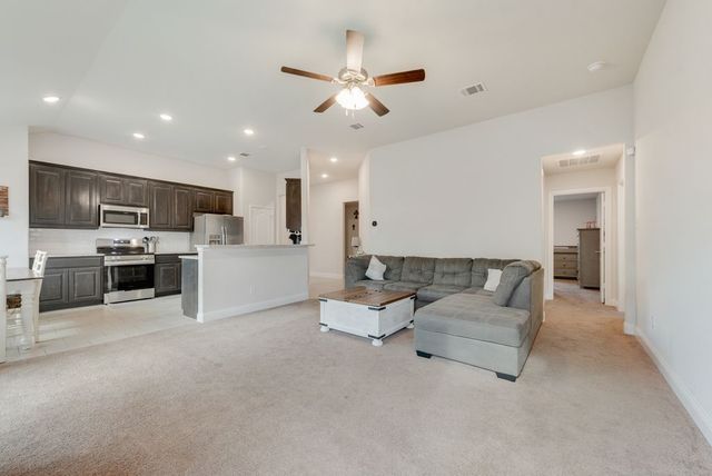 1202 Holly Street, Cleburne, TX 76033