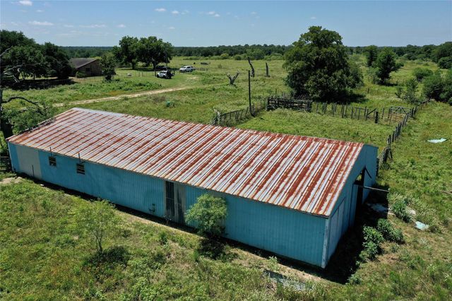 4410 Farm To Market 1115, Flatonia, TX 78959