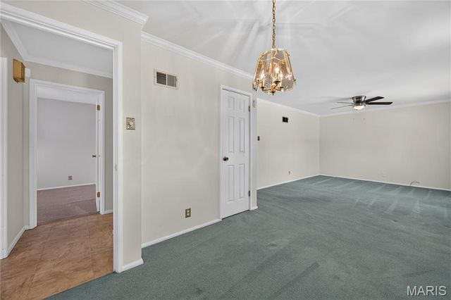 11119 Flori Drive, St Louis, MO 63123
