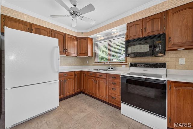 11119 Flori Drive, St Louis, MO 63123