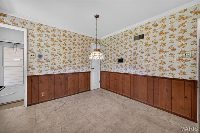 11119 Flori Drive, St Louis, MO 63123