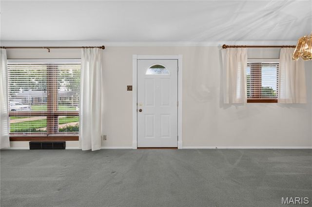 11119 Flori Drive, St Louis, MO 63123