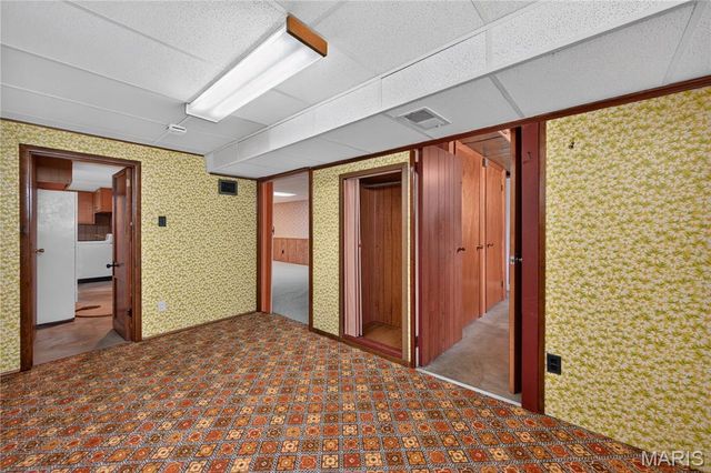 11119 Flori Drive, St Louis, MO 63123