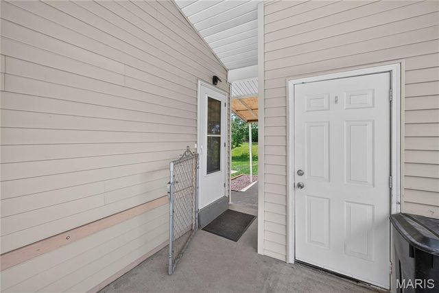 11119 Flori Drive, St Louis, MO 63123