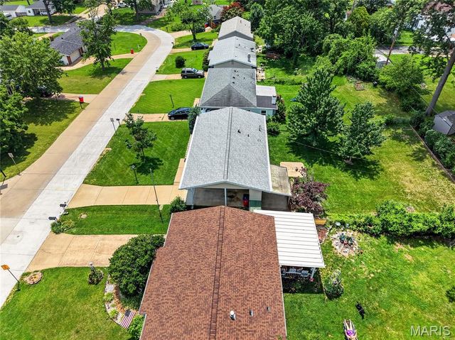 11119 Flori Drive, St Louis, MO 63123