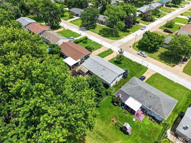 11119 Flori Drive, St Louis, MO 63123