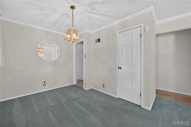 11119 Flori Drive, St Louis, MO 63123