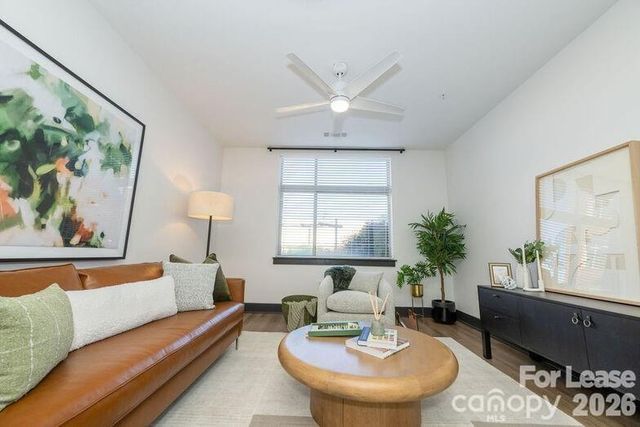 425 W Trade Street 1FR, Charlotte, NC 28203