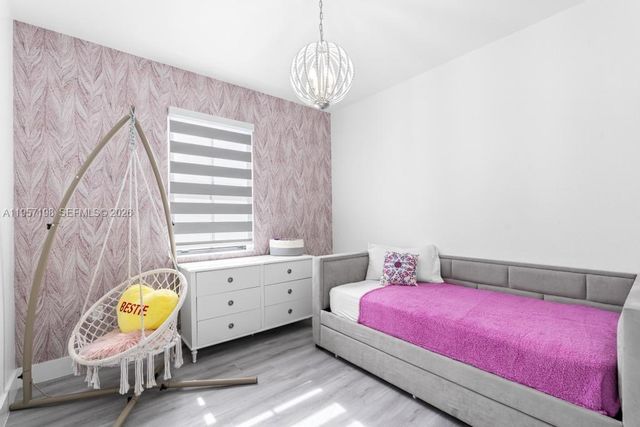 10023 NW 89th Ter, Doral, FL 33178