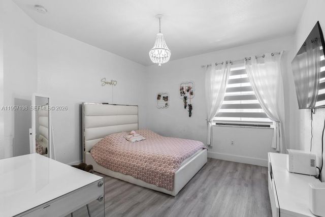 10023 NW 89th Ter, Doral, FL 33178