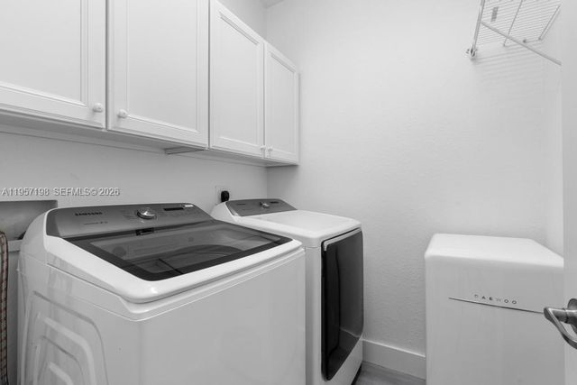 10023 NW 89th Ter, Doral, FL 33178