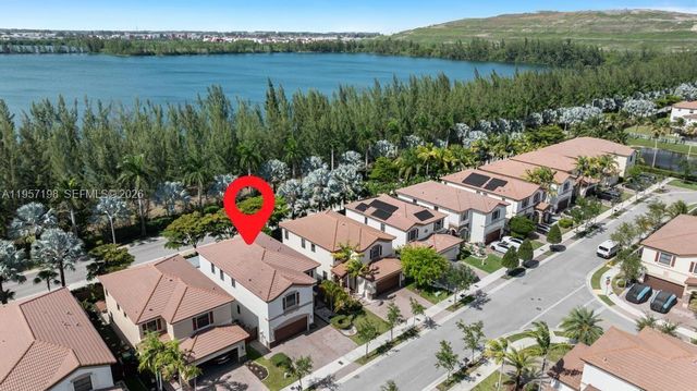 10023 NW 89th Ter, Doral, FL 33178