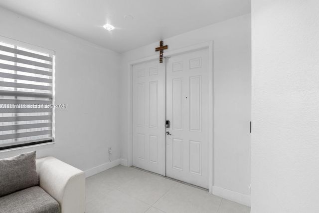 10023 NW 89th Ter, Doral, FL 33178