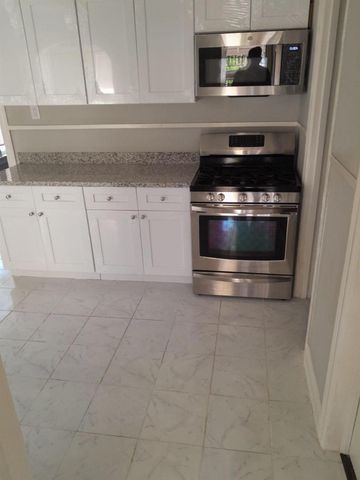 136 Glendale Street, Houston, TX 77012