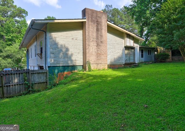 85 Knottingham Court, Stockbridge, GA 30281