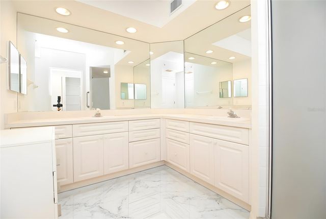 1200 COUNTRY CLUB DRIVE 1101, Largo, FL 33771