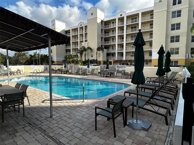 1200 COUNTRY CLUB DRIVE 1101, Largo, FL 33771