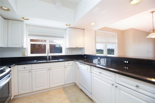 1200 COUNTRY CLUB DRIVE 1101, Largo, FL 33771