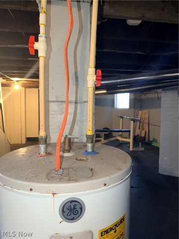 1812 Hastings Avenue, East Cleveland, OH 44112