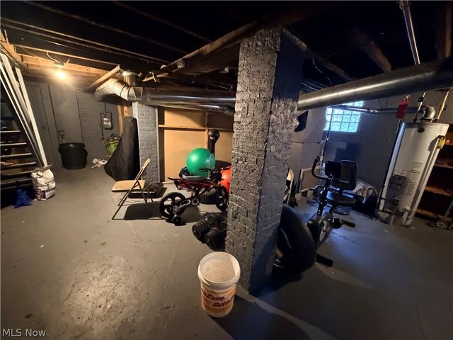 1812 Hastings Avenue, East Cleveland, OH 44112