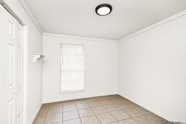 14240 Locust Dr, Baton Rouge, LA 70819