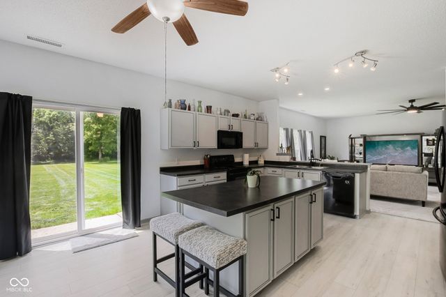 5560 Noble Drive, Indianapolis, IN 46234