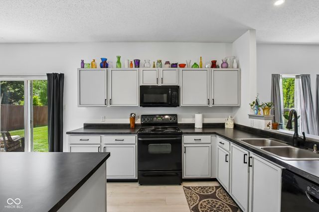 5560 Noble Drive, Indianapolis, IN 46234