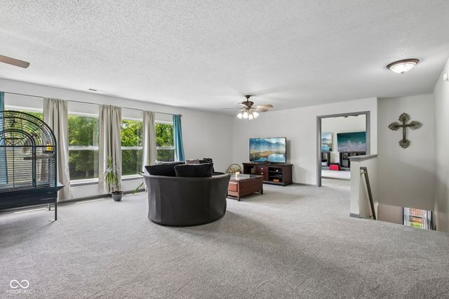 5560 Noble Drive, Indianapolis, IN 46234