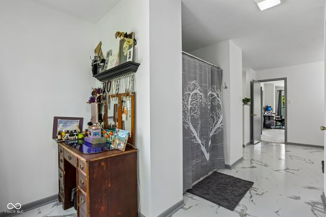 5560 Noble Drive, Indianapolis, IN 46234