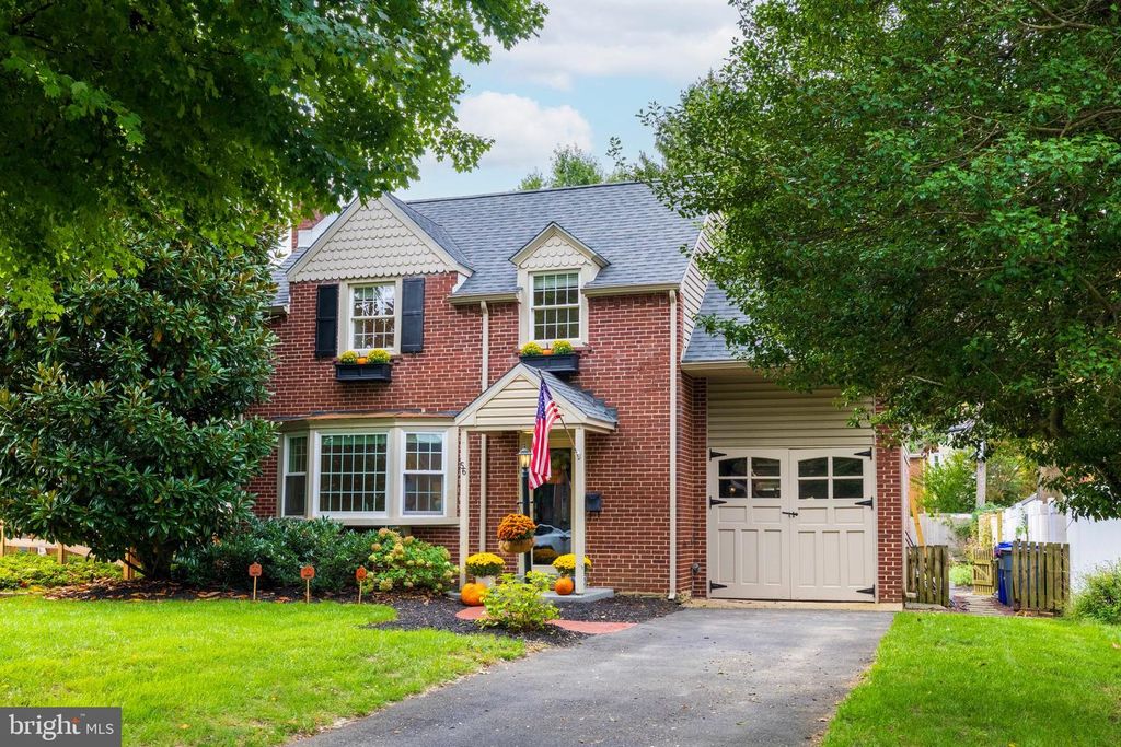 56 CHELFIELD RD, Glenside, PA 19038