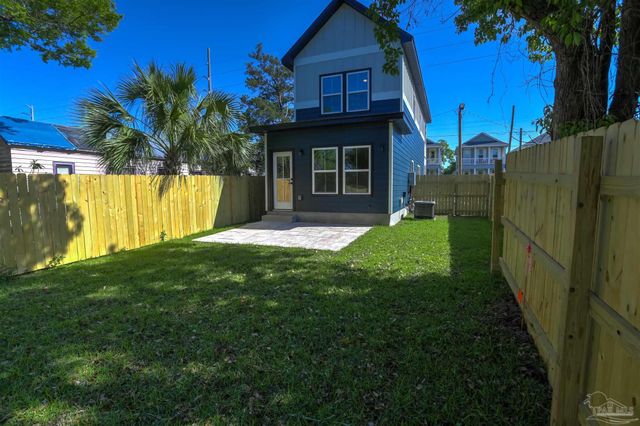 910 W Jackson St, Pensacola, FL 32501
