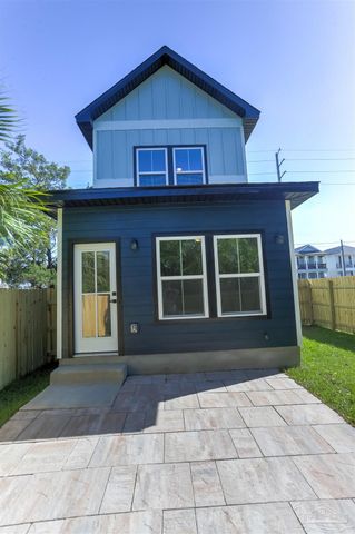 910 W Jackson St, Pensacola, FL 32501