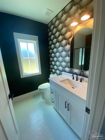 910 W Jackson St, Pensacola, FL 32501