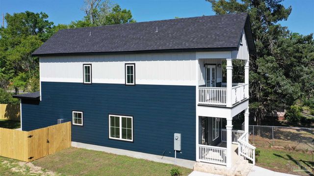 910 W Jackson St, Pensacola, FL 32501