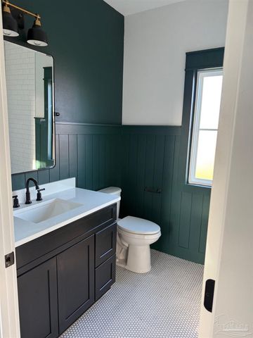 910 W Jackson St, Pensacola, FL 32501