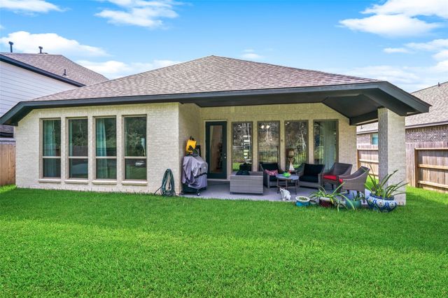 118 Sierra Stream Court, Conroe, TX 77304