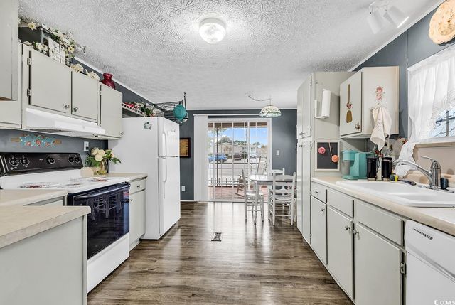 738 Oliver Dr., Murrells Inlet, SC 29576