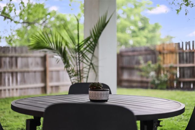 5301 Apple Orchard LN, Austin, TX 78744
