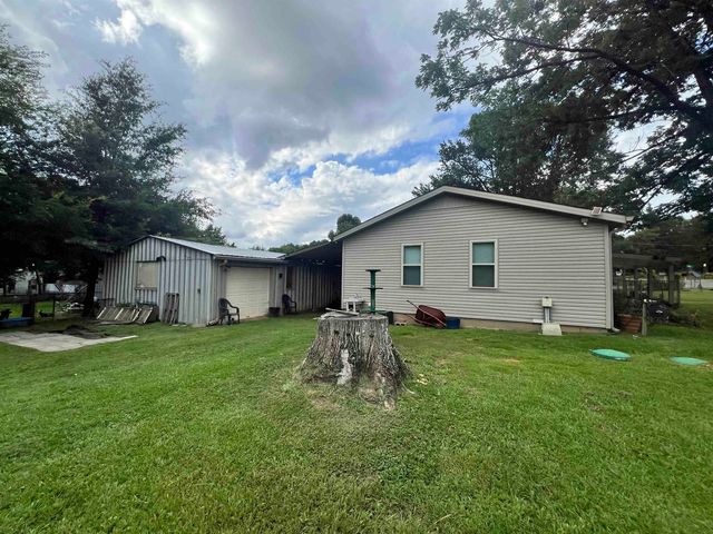 348 Louie Bryan Rd, Longview, TX 75603