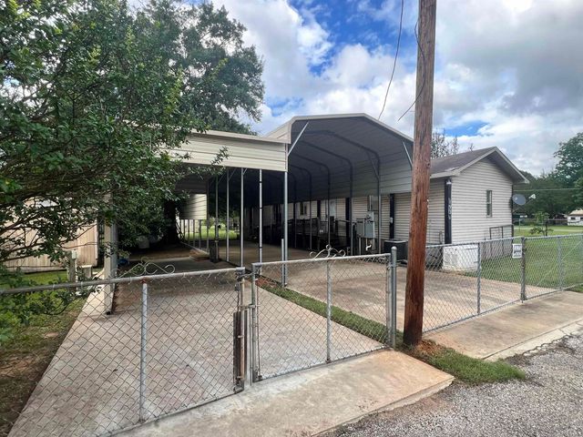 348 Louie Bryan Rd, Longview, TX 75603
