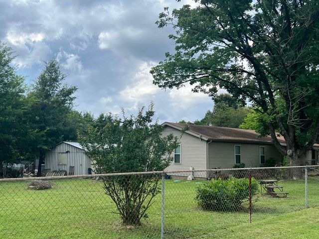 348 Louie Bryan Rd, Longview, TX 75603